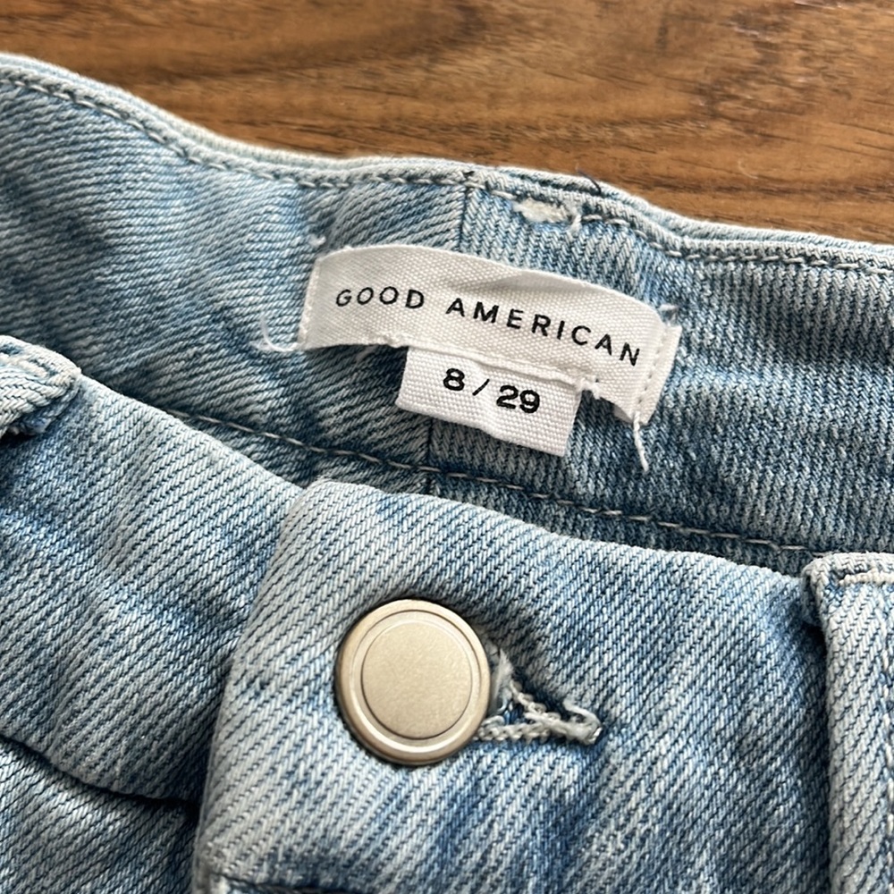 Good American Good Legs Crop (8/29) FINAL SALE - Picture 2 of 7